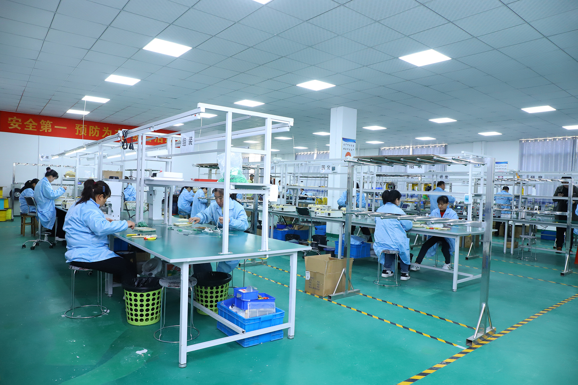 cho Pon Networks 1x16 Hộp ABS